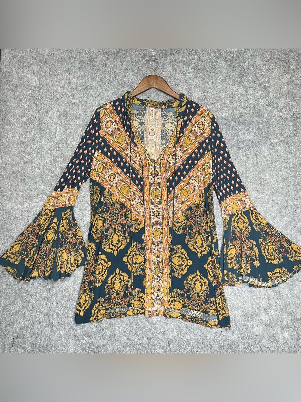 Free People Bell Sleeve Magic Mystery Tunic Size Large Button Up
